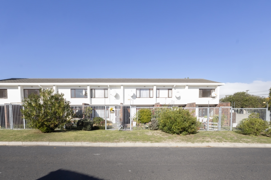 2 Bedroom Property for Sale in Tijgerhof Western Cape